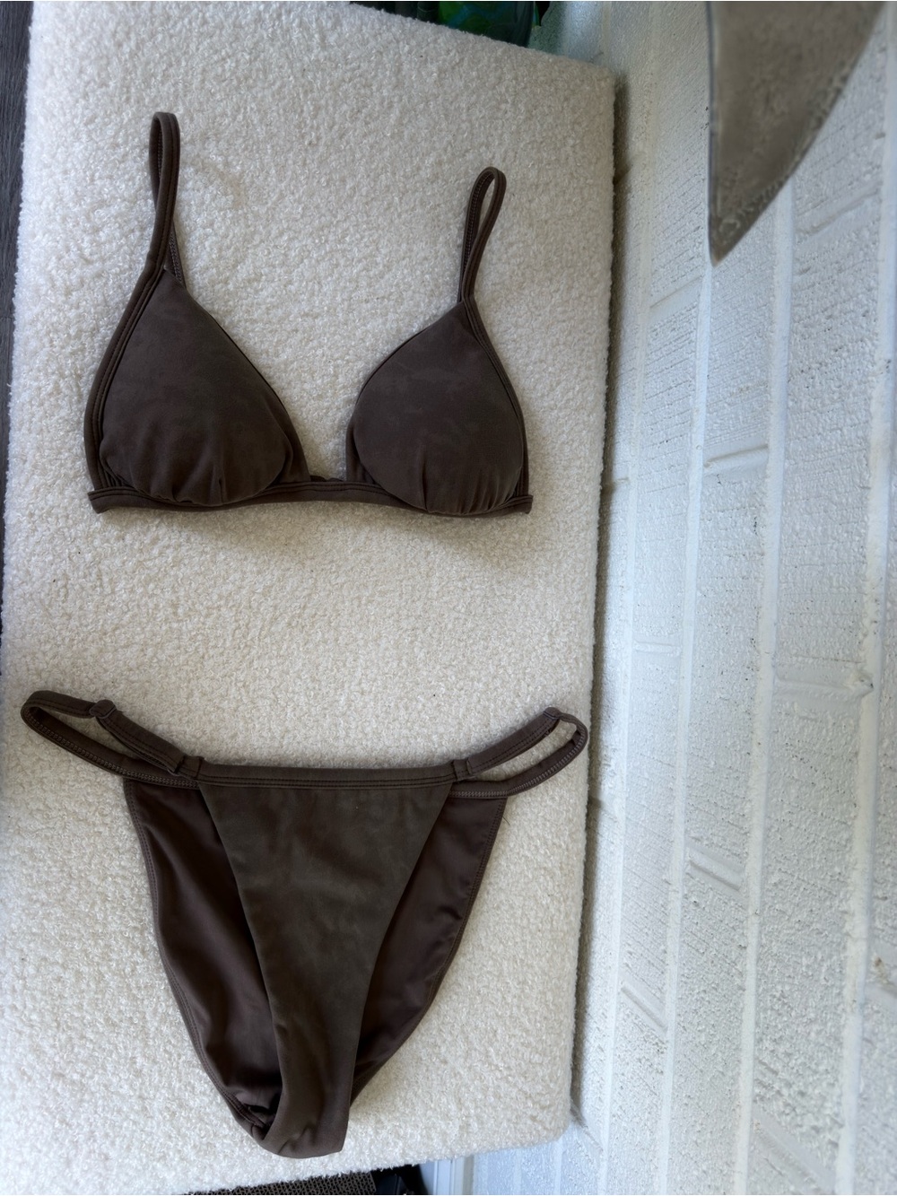 Good American Brown Triangle Bikini Set Suede Like Size 2 bottoms top size 1